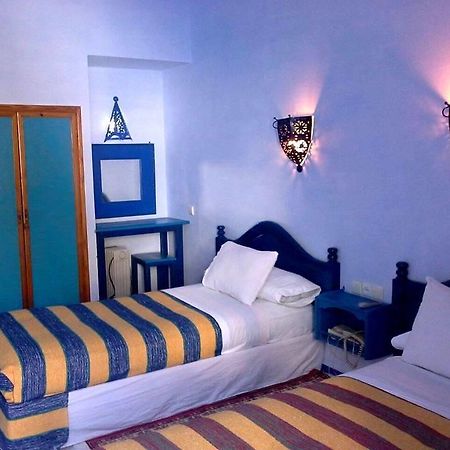 Hotel Loubar เชฟชาอูน ภายนอก รูปภาพ