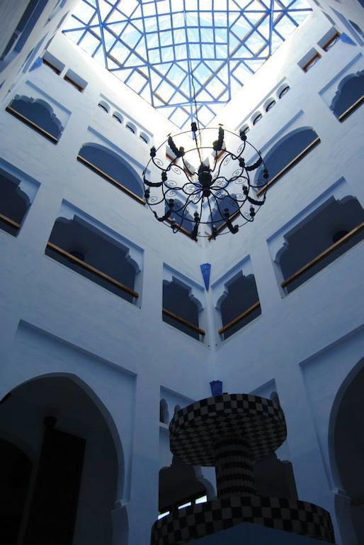 Hotel Loubar เชฟชาอูน ภายนอก รูปภาพ