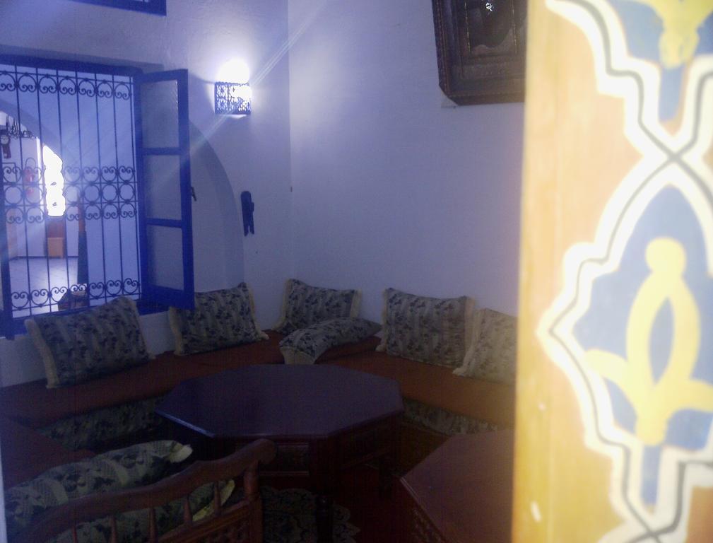 Hotel Loubar เชฟชาอูน ภายนอก รูปภาพ